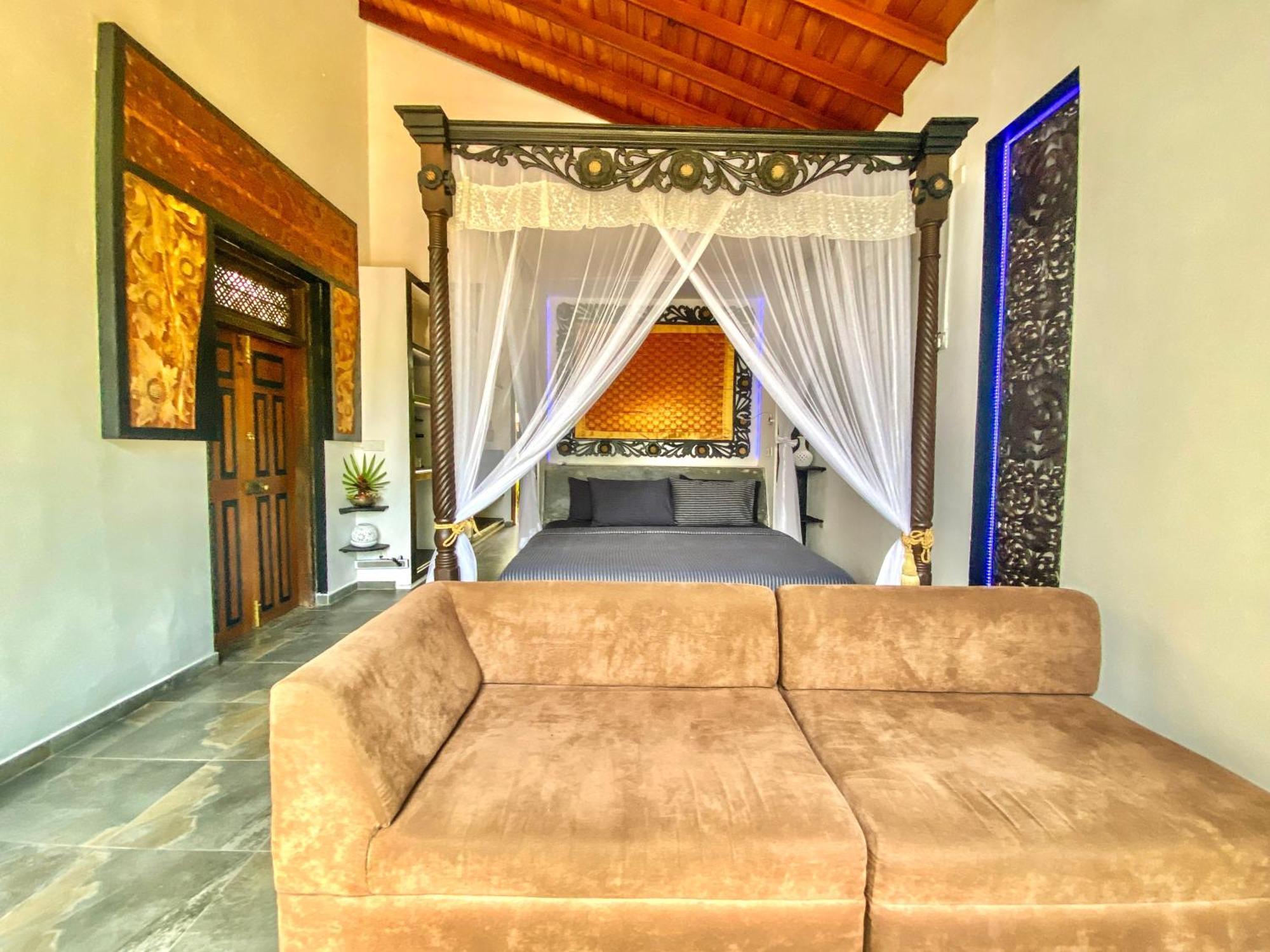 Hotel Waterland Negombo Exterior foto